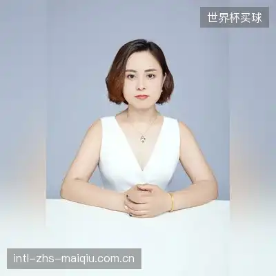 小何